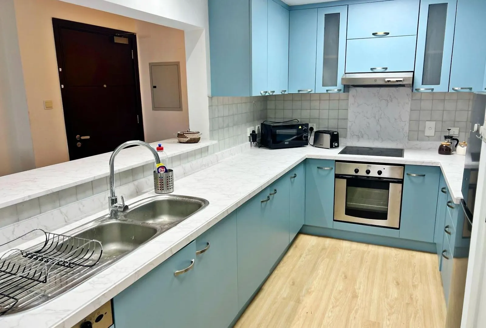 Newly Renovated Marina & Sea View Family Condo Dubai Apartment