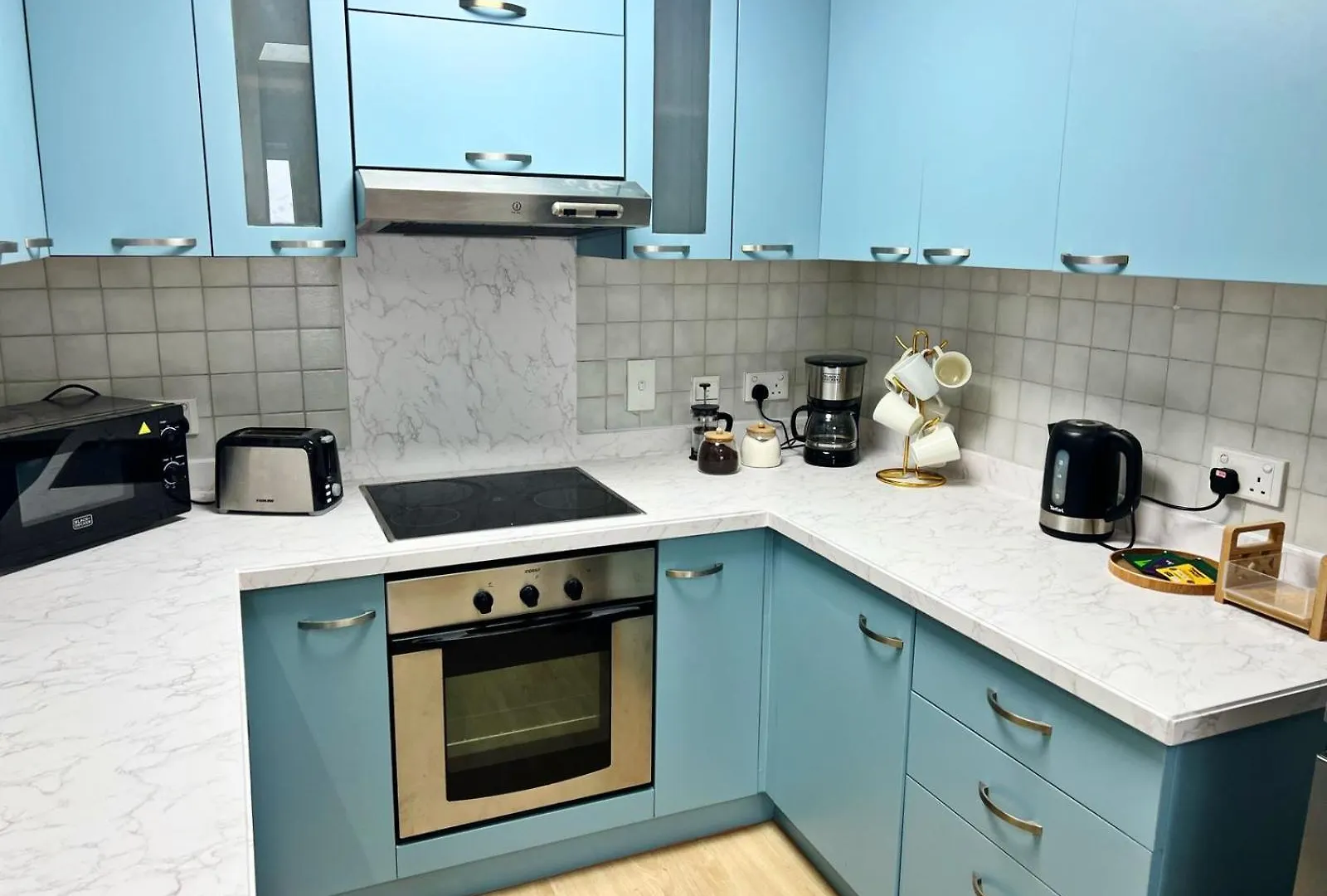 Newly Renovated Marina & Sea View Family Condo Dubai Apartment